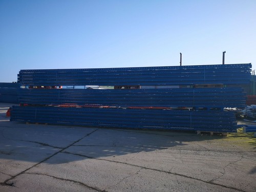Heavy duty warehouse pallet - heavy,