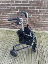Drive 3 Wheeled Wheeled tri Walker walking aid with Bag & brakes in Black & Blue