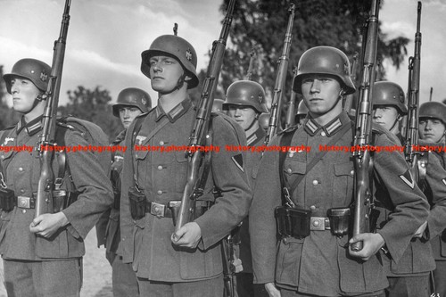 F029293 wehrmacht recruits - f029293,