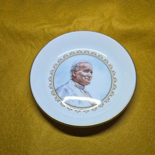 Royal worcester dish - dish, pope