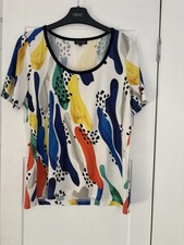 Pause Cafe Colourful Woman’s