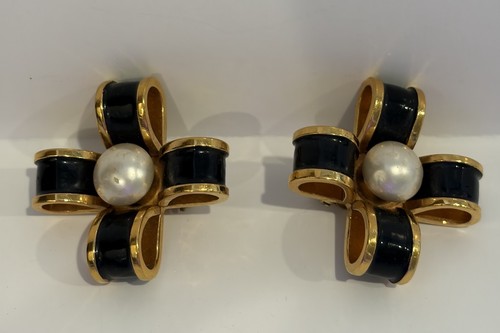 Vintage chanel black - chanel, enamel