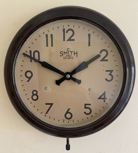 Smith sectric bakelite clock - bakelite,