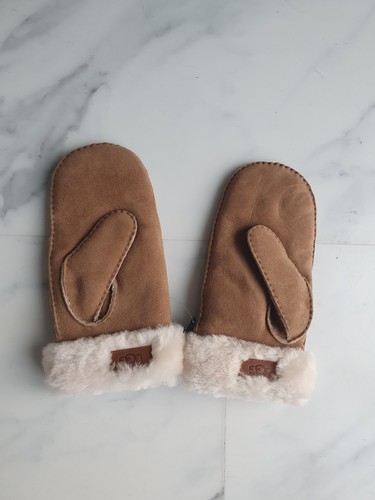 Ugg heritage logo - logo, mittens