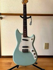 fender offset duo sonic daphne blue electric guitar w/genuine gig bag authentic