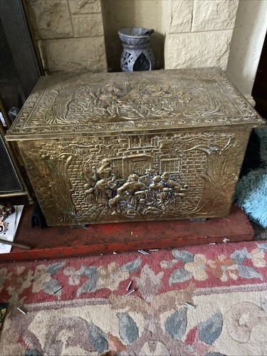 Kindling box old vintage - old,