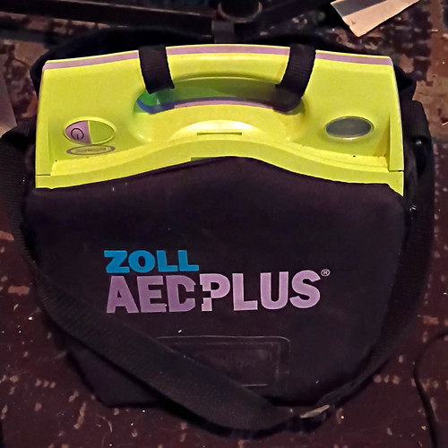 Zoll aed plus - plus, automatic