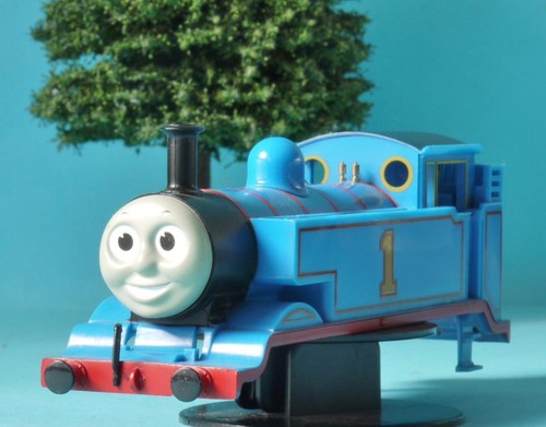 Hornby thomas the tank - thomas, engine