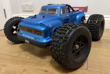 Arrma Outcast Notorious 6S 4x4