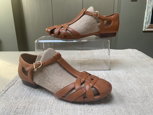 Clarks artisan tan leather - artisan,