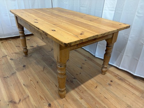 Vintage rustic pine farmhouse - rustic,