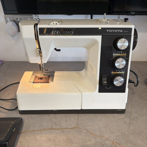 Toyoto 9400 zigzag sewing - 9400,