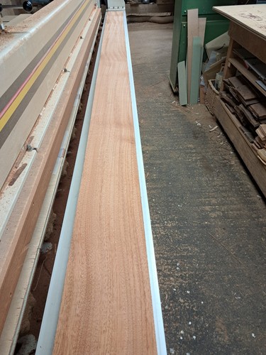 Constructional mahogany veneer - mahogany,