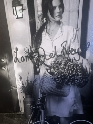 Signed lana del rey - signed, 2026