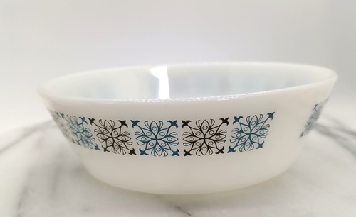 Vintage pyrex bowl chelsea - vintage,