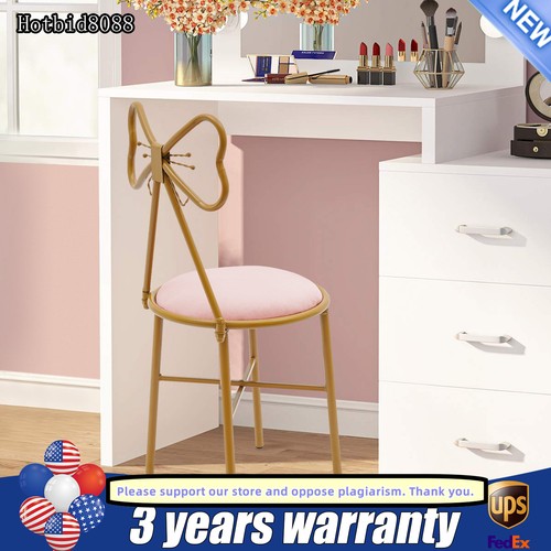 Light pink velvet vanity - light,