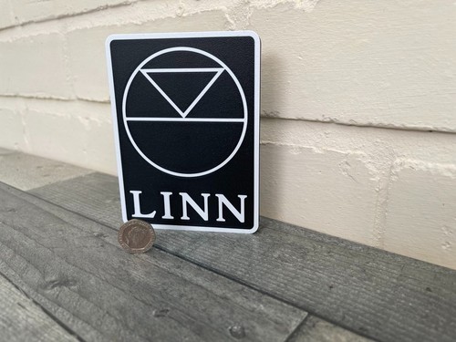 Linn audio self - linn, standing