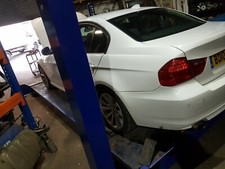 Bmw 318d E90 Lci Breaking Parts 2010 n47d20c 