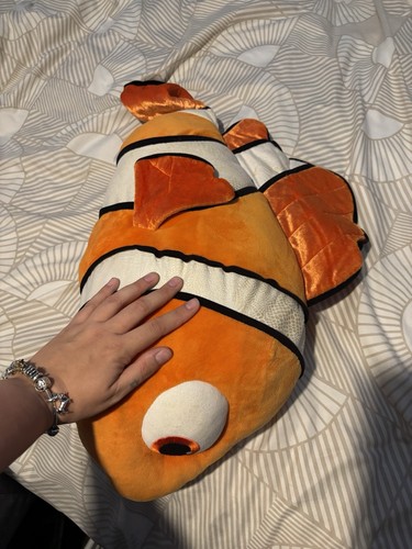 Disney finding nemo - finding,