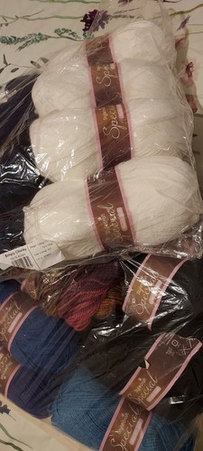 Balls double knit - 18, wool