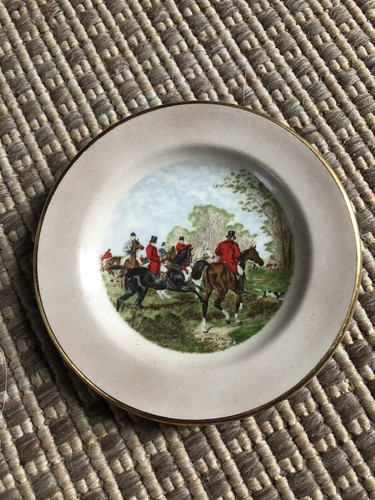 Palissy plate royal - -,