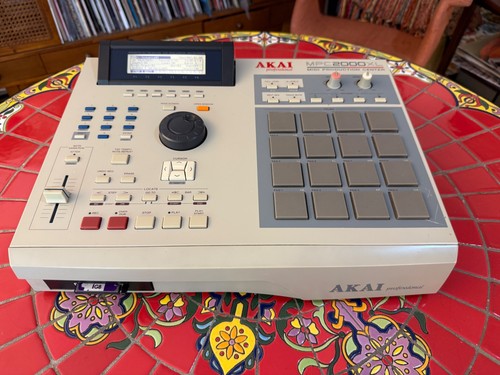 Akai mpc2000xl upgraded - mpc2000xl,