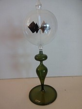 SOLAR RADIOMETER, CROOKES - Clear Globe, Dark GREEN stem with two bubbles