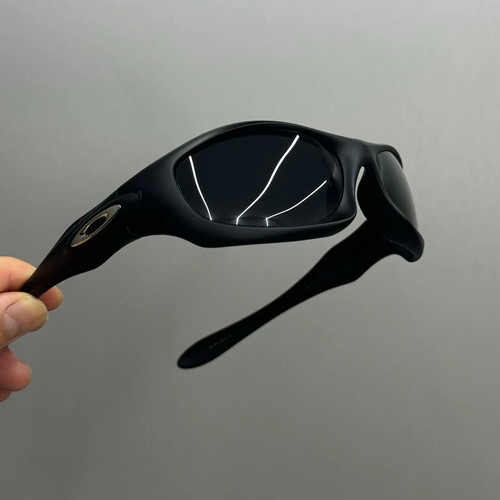 Oakley 00s monster dog vintage - monster,