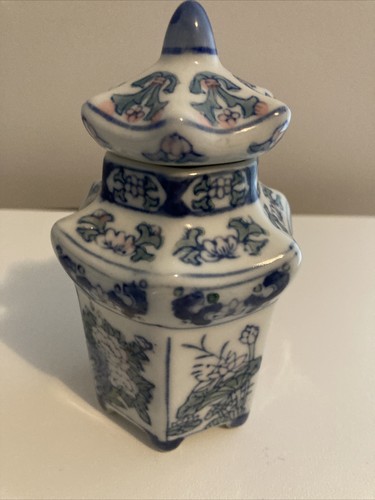 Antique chinese porcelain - antique,