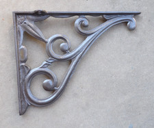 VINTAGE Large Victorian Shelf Bracket Decorative Cast Iron Farm Sink Flower Pot