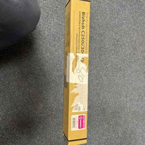 Bizhub min3557m magenta toner - bizhub,