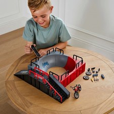 Skate Park Skate Bowl Finger Skateboard Set Mini Ramp Toys for Kids Gift