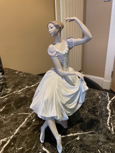 Lladro figurine weary - lladro,
