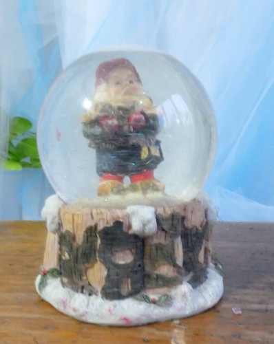 Vintage glass snow - glass, globe