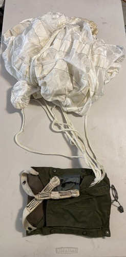 Vintage military parachute - us,