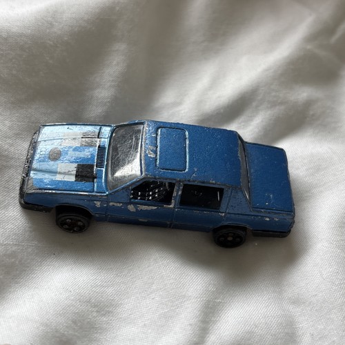 Vintage majorette die - vintage, die-cast