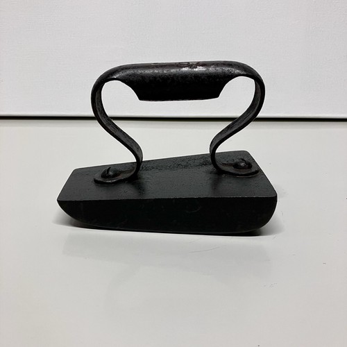 Vintage cast iron flat - iron,