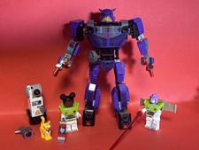 LEGO 76831 Disney and Pixar Buzz Lightyear Zurg Battle missing spare heads 