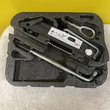 01-13 BMW MINI TOOLKIT CAR