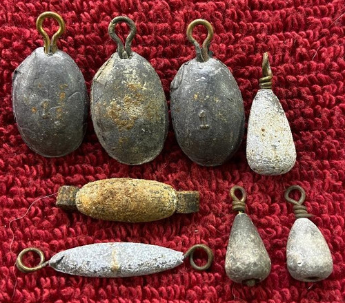 Eight random vintage - eight, (8)