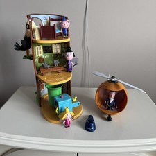 BEN & HOLLY TOY Bundle WOODPECKER ELF TREE & Wise Old Elf’s Helicopter Playsets