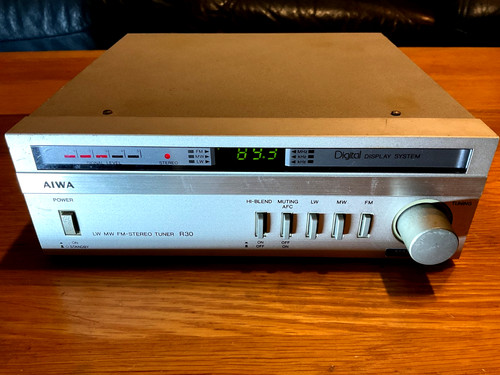 Aiwa r30 vintage stereo - r30,