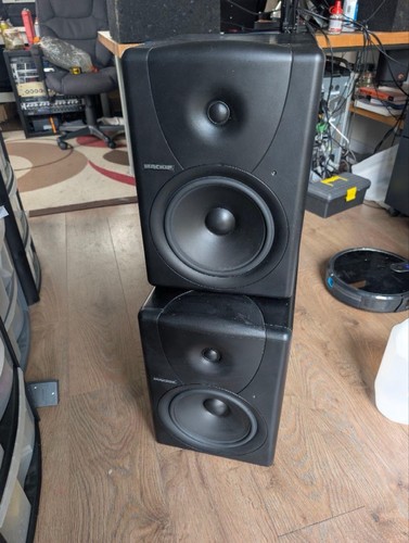 Mackie mr8 powered studio - mr8,