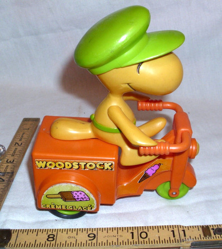 Peanuts woodstock ice cream - ice,