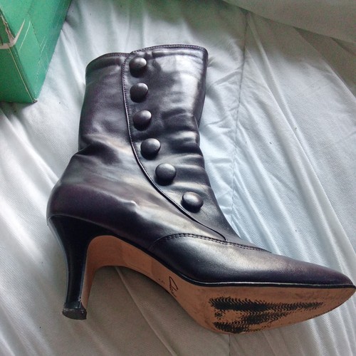 Clarks vintage victorian style - victorian,
