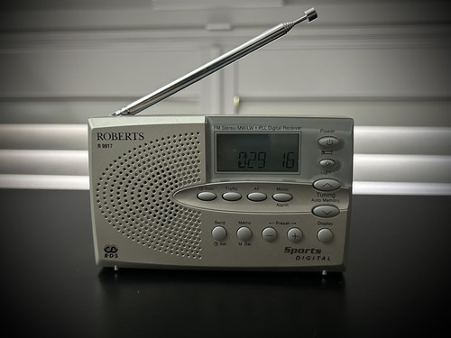 Roberts r9917 sports digital - roberts,