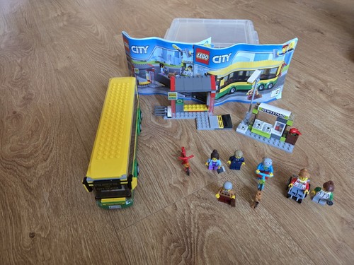 Lego city 60154 bus station - bus,