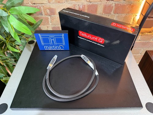 Tellurium black waveform hf - q,