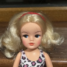 Pretty Vintage 033055X /