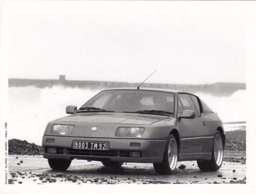Alpine renault gta mans - le,